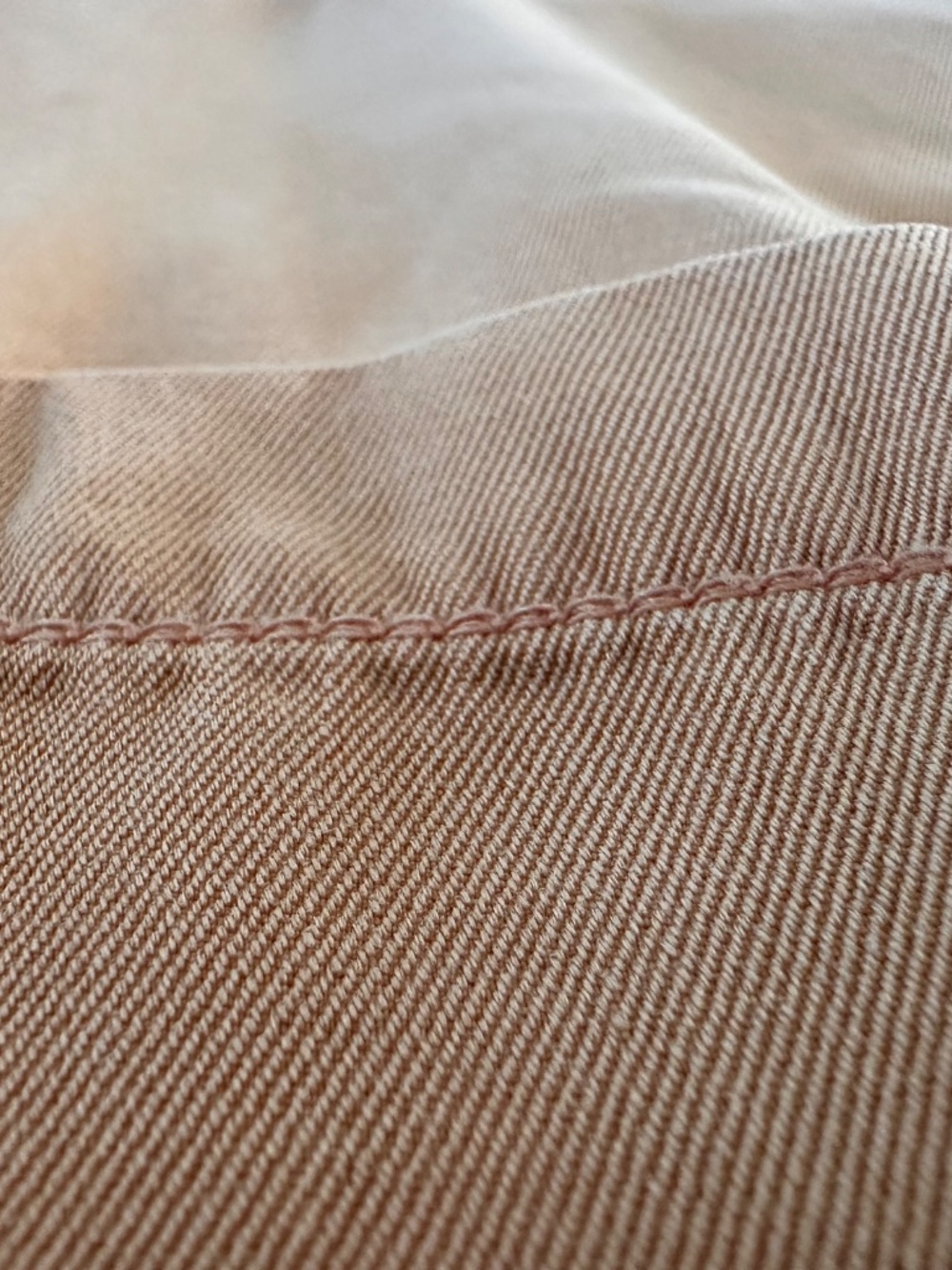 Tommy Bahama- Large - 🍑 color - Harbor Luxe - Picture 11 of 13